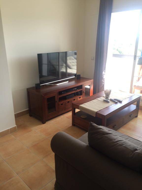 Appartement Las Terrazas De Alcaidesa Kültér fotó